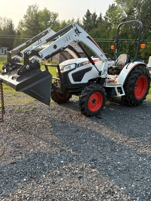 2023 Bobcat TRACTEUR, 105 mth, dovoz Kanada — foto 1 | AMECAR 2023 Bobcat TRACTEUR, 105 mth, dovoz Kanada — foto 1