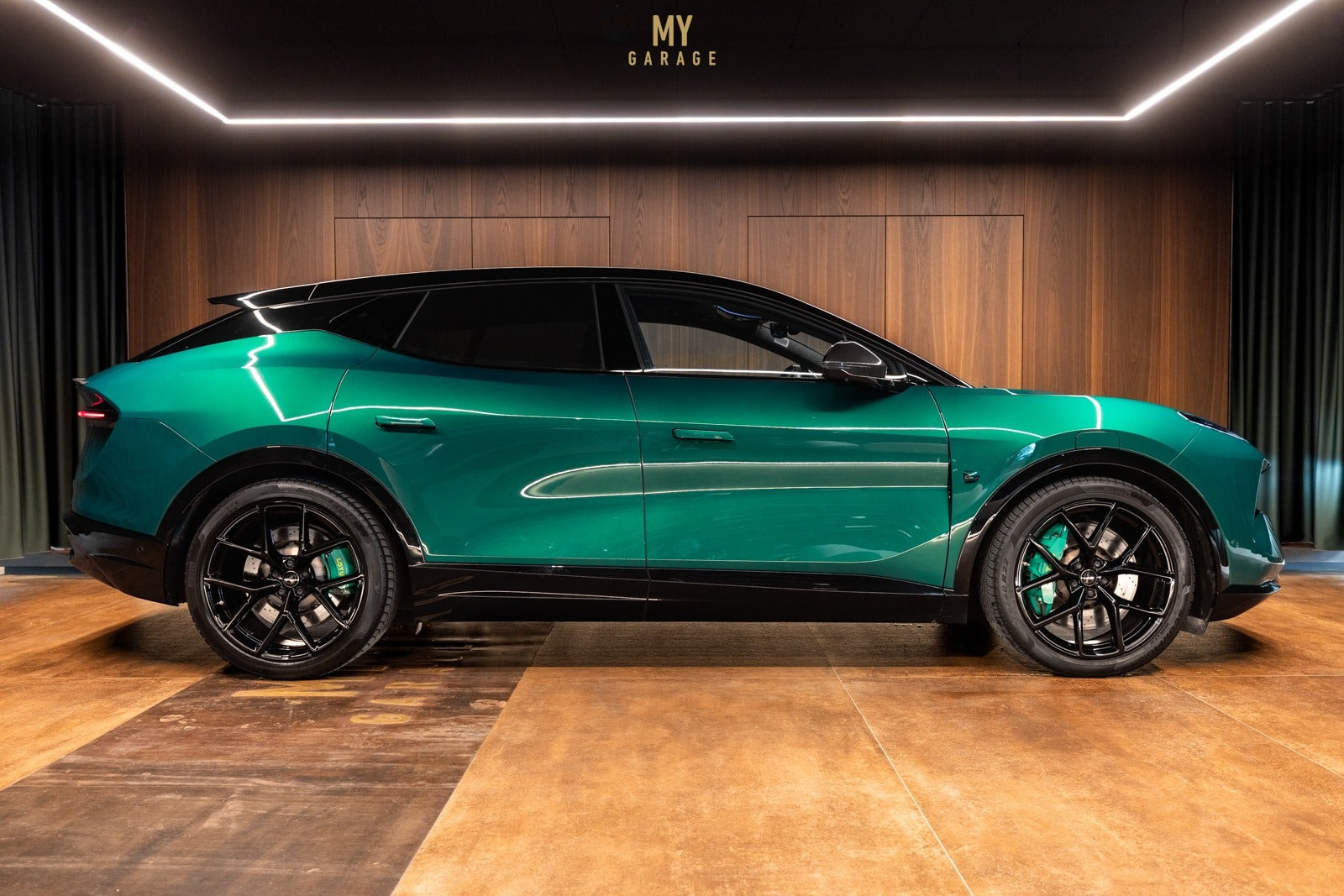 Lotus Eletre, Dánsko — foto 1