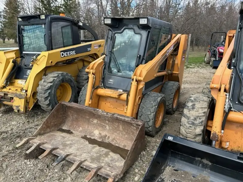 2002 Case 60XT, dovoz Kanada — foto 2 z 2