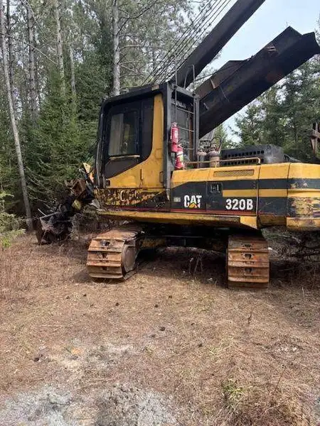 1998 Caterpillar 320B, dovoz Kanada — foto 1 | AMECAR 1998 Caterpillar 320B, dovoz Kanada — foto 1