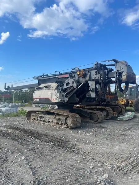 2018 Link-Belt 210, dovoz Kanada — foto 1