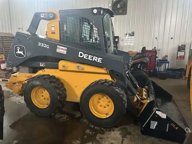 2020 Deere 332G, dovoz Kanada — foto 1 | AMECAR 2020 Deere 332G, dovoz Kanada — foto 1