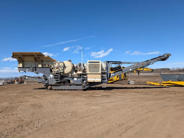 2013 Caterpillar METSO, 1 mth, dovoz Kanada — foto 1 | AMECAR 2013 Caterpillar METSO, 1 mth, dovoz Kanada — foto 1