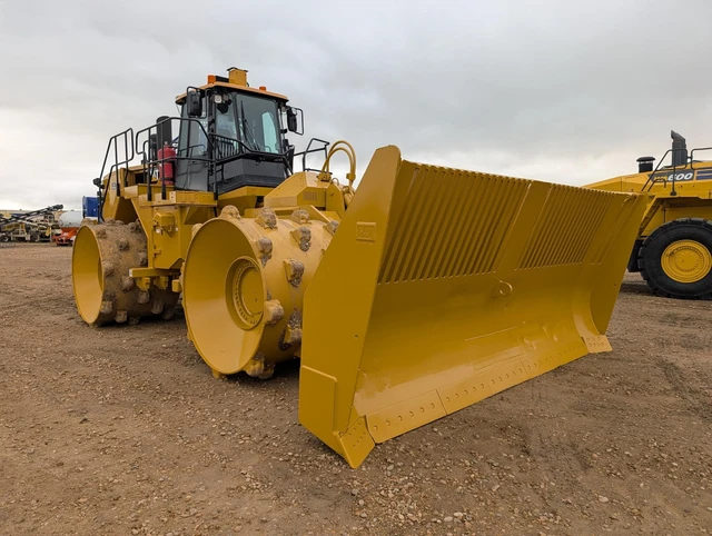 2010 Caterpillar 836H, 1 mth, dovoz Kanada — foto 5 z 5