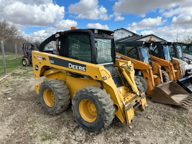2006 John Deere, 3 119 mth, dovoz Kanada — foto 2 z 3