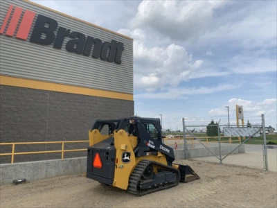 2023 John Deere 317G, 1 mth, dovoz Kanada — foto 4 z 5