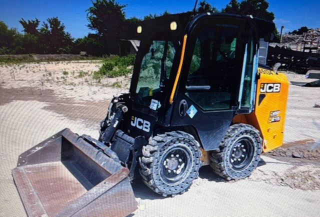 2022 JCB 215, dovoz Kanada — foto 1 | AMECAR 2022 JCB 215, dovoz Kanada — foto 1