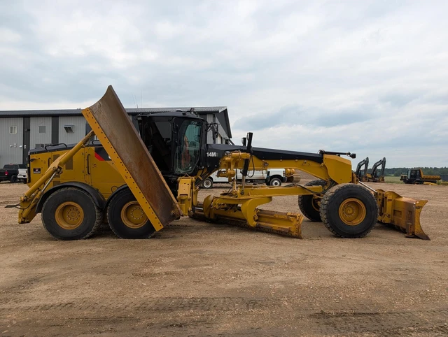 2018 Caterpillar 14M3, 1 mth, dovoz Kanada — foto 2 z 5