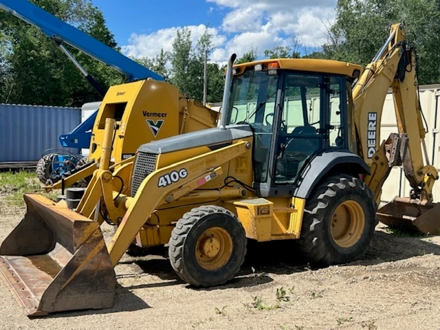 2004 John Deere 410G, 1 mth, dovoz Kanada — foto 1