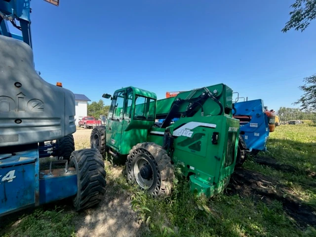 2014 SkyTrak 6042, 2 632 mth, dovoz Kanada — foto 2 z 5