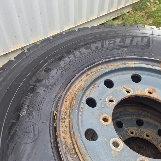 MICHELIN, dovoz Kanada — foto 2 z 4