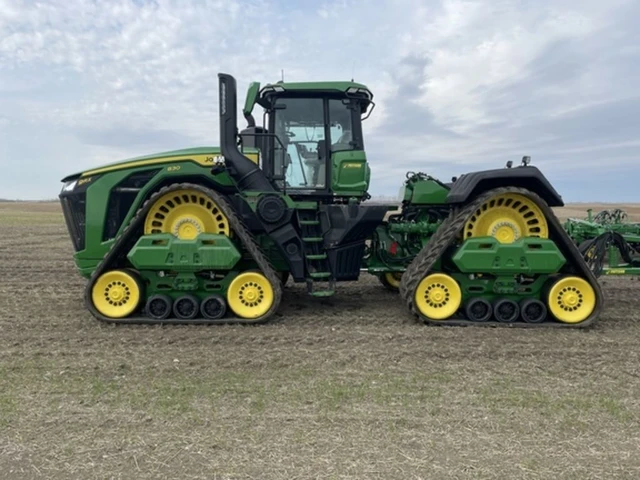 2025 John Deere 9RX, dovoz Kanada — foto 2 z 5