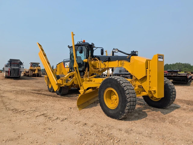 2013 Caterpillar 14M, 1 mth, dovoz Kanada — foto 1