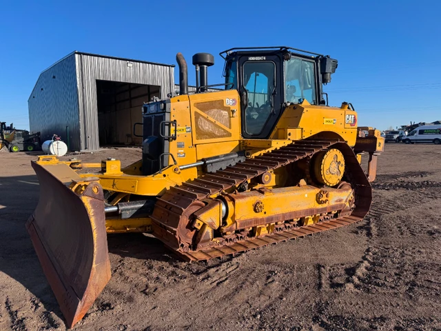 2020 Caterpillar D6, 10 723 mth, dovoz Kanada — foto 1 z 5 2020 Caterpillar D6, 10 723 mth, dovoz Kanada — foto 1 z 5