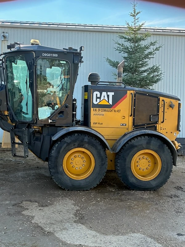 2015 Caterpillar 140M, 14 000 mth, dovoz Kanada — foto 2 z 5