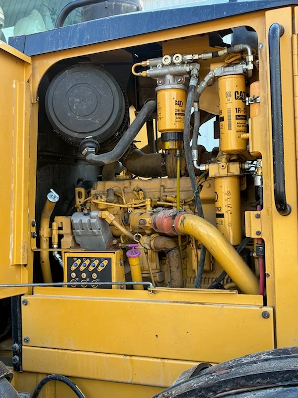 2015 Caterpillar 140M, 14 000 mth, dovoz Kanada — foto 4 z 5