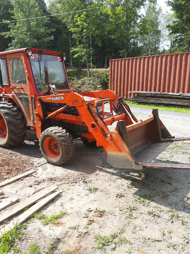 2002 Kubota L3010, dovoz Kanada — foto 2 z 5
