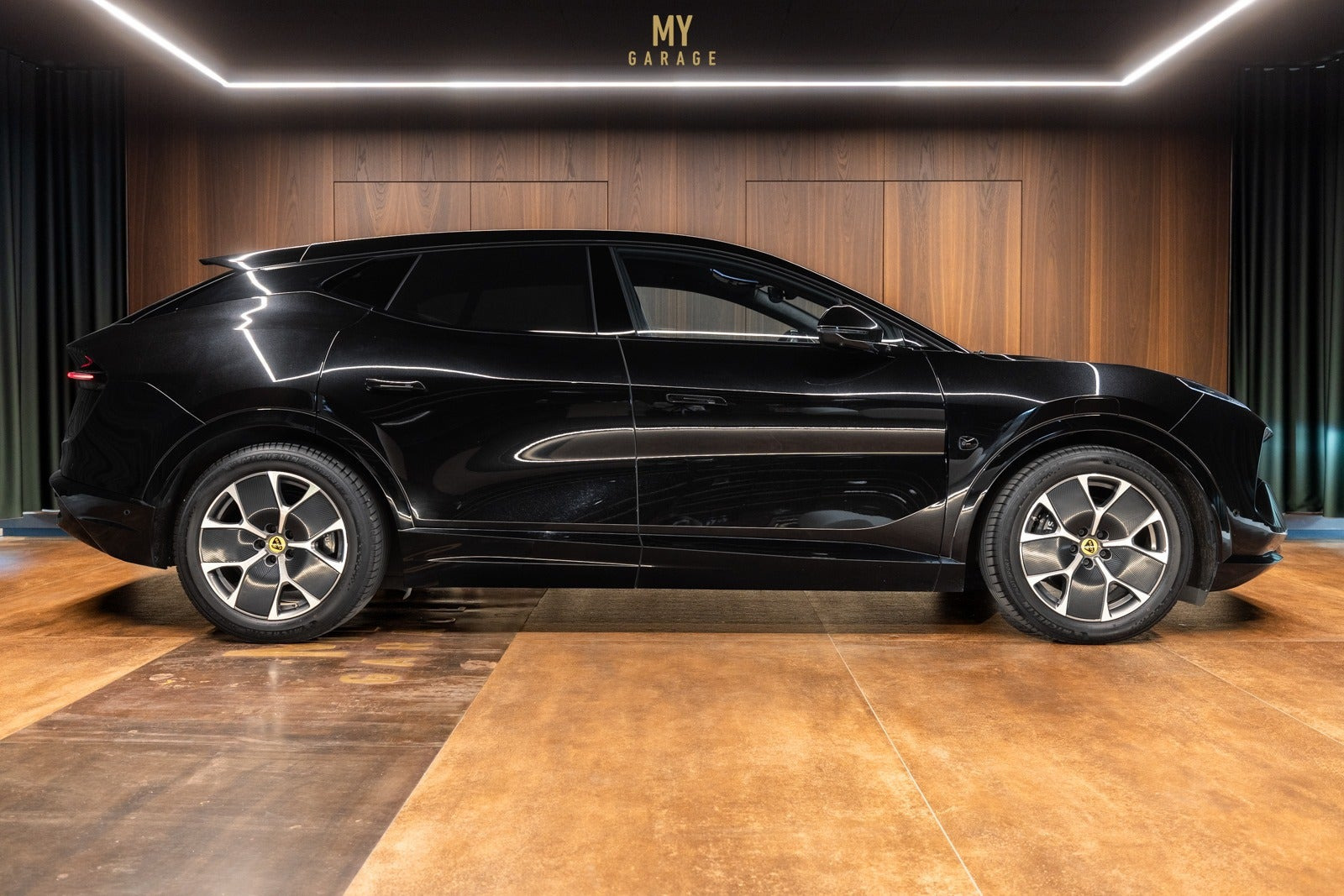 Lotus Eletre, Dánsko — foto 1