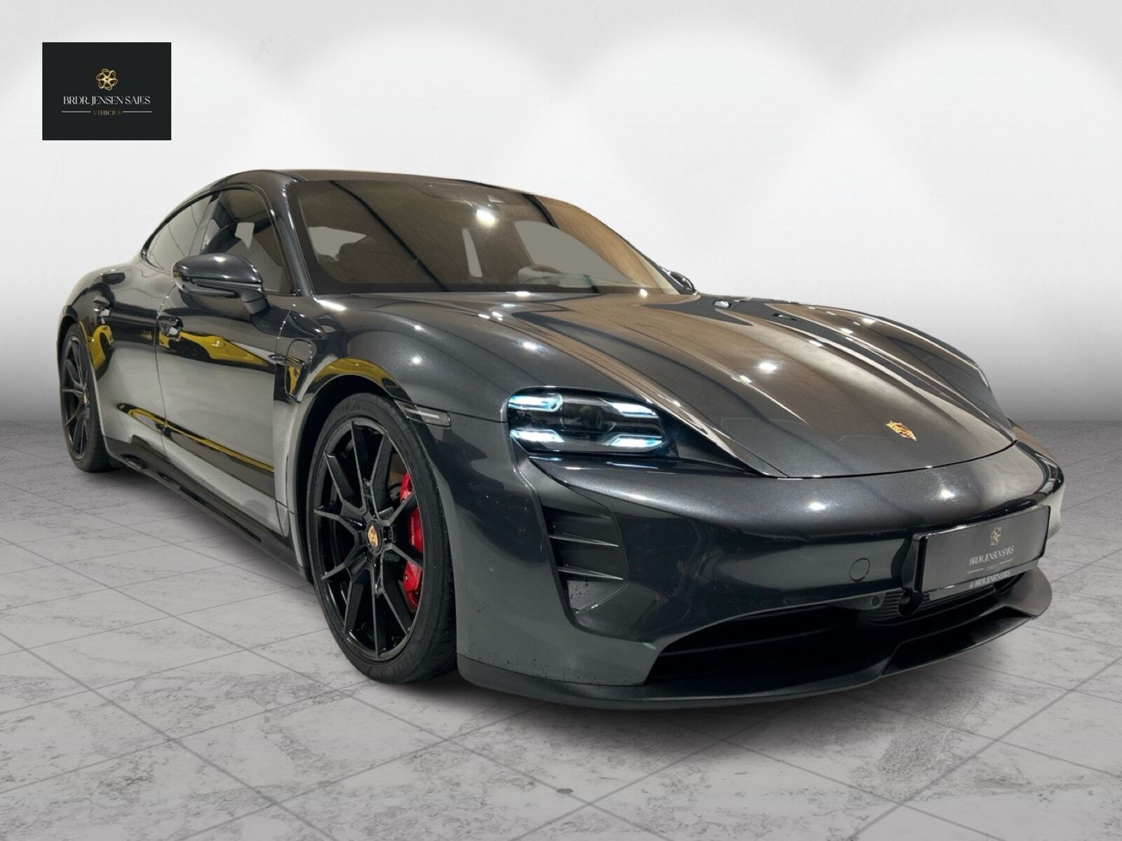Porsche Taycan, Dánsko — foto 1