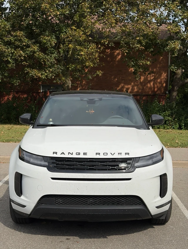 2026 Land Rover Range Rover Evoque, 22 300 km, dovoz Kanada — foto 1