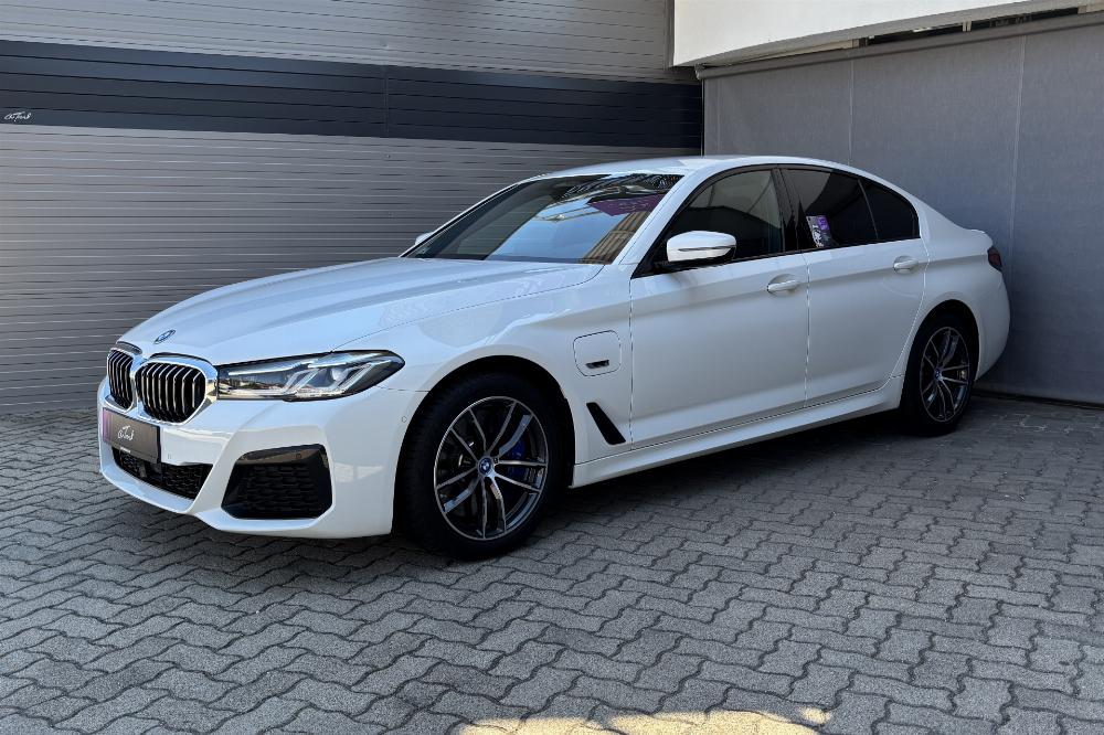 2021 BMW, 98 378 km, Maďarsko — foto 1