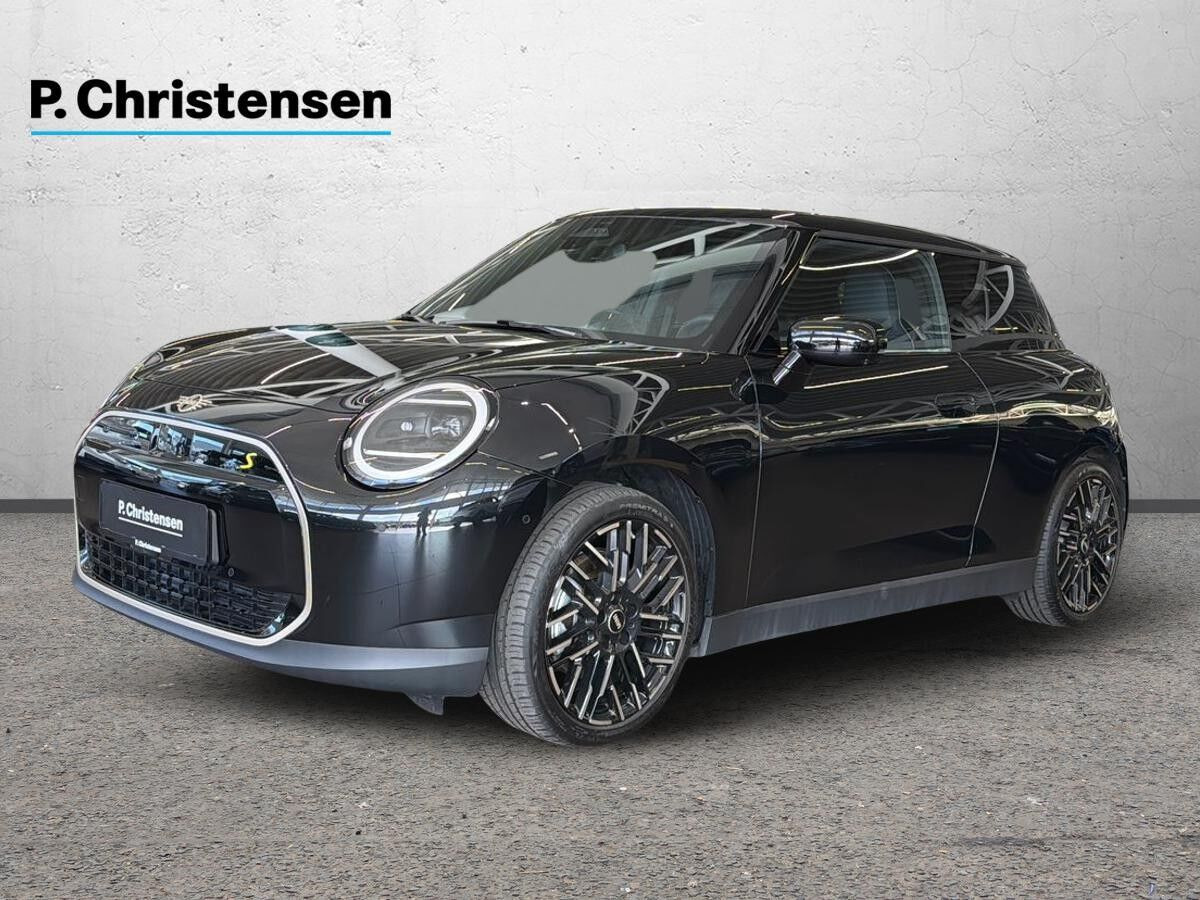 MINI Cooper SE, Dánsko — foto 1