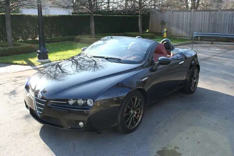 2006 Alfa Romeo Spider, čierna, 92 909 km, dovoz Kanada — foto 1