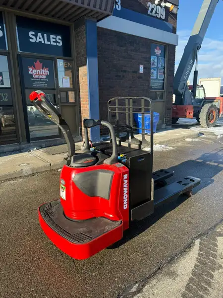 2020 Raymond 8410, dovoz Kanada — foto 4 z 5