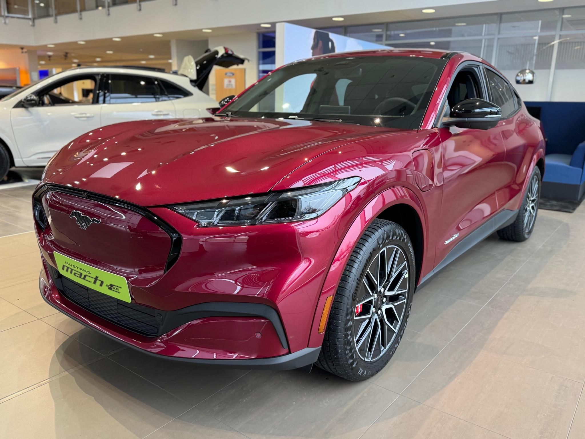 2026 Ford, Maďarsko — foto 1