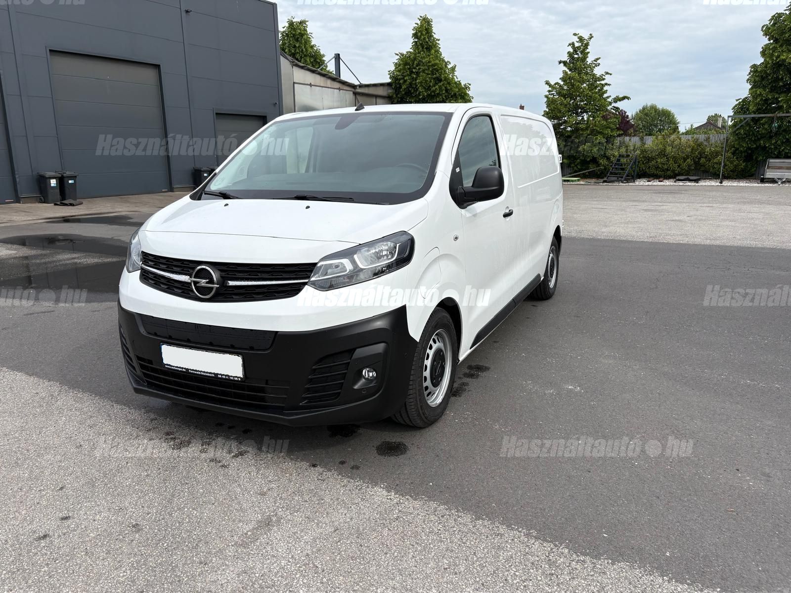 2022 Opel, 14 000 km, Maďarsko — foto 1