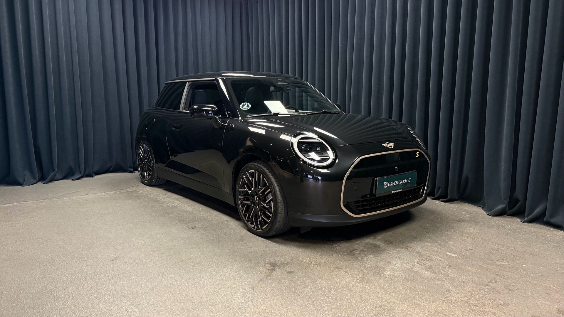 MINI Cooper, Dánsko — foto 1