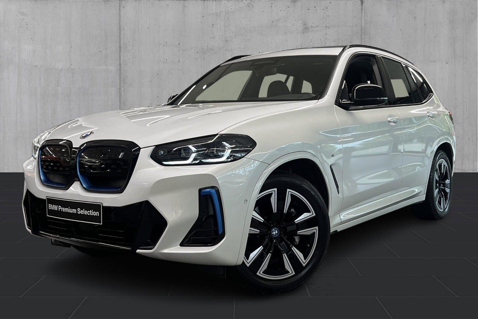 BMW iX3, Dánsko — foto 1