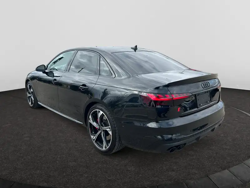 2024 Audi S4 TECHNIK, čierna, 24 833 km, dovoz Kanada — foto 3 z 12