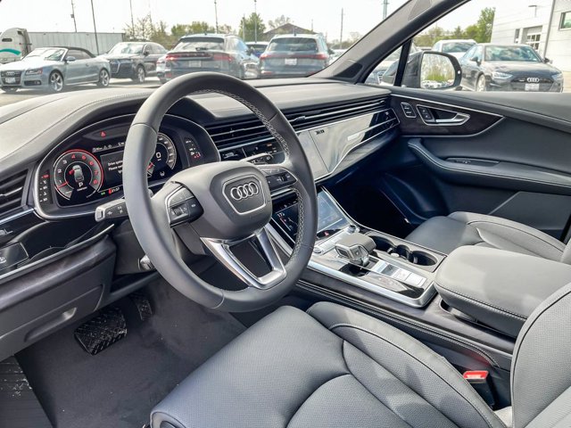 2026 Audi Q7 Technik, čierna, 28 km, dovoz Kanada — foto 16 z 20