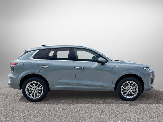 2026 Audi Q3 Progressiv, sivá, 18 km, dovoz Kanada — foto 4 z 20