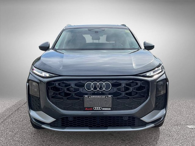 2026 Audi Q3 Progressiv, sivá, 22 km, dovoz Kanada — foto 2 z 20