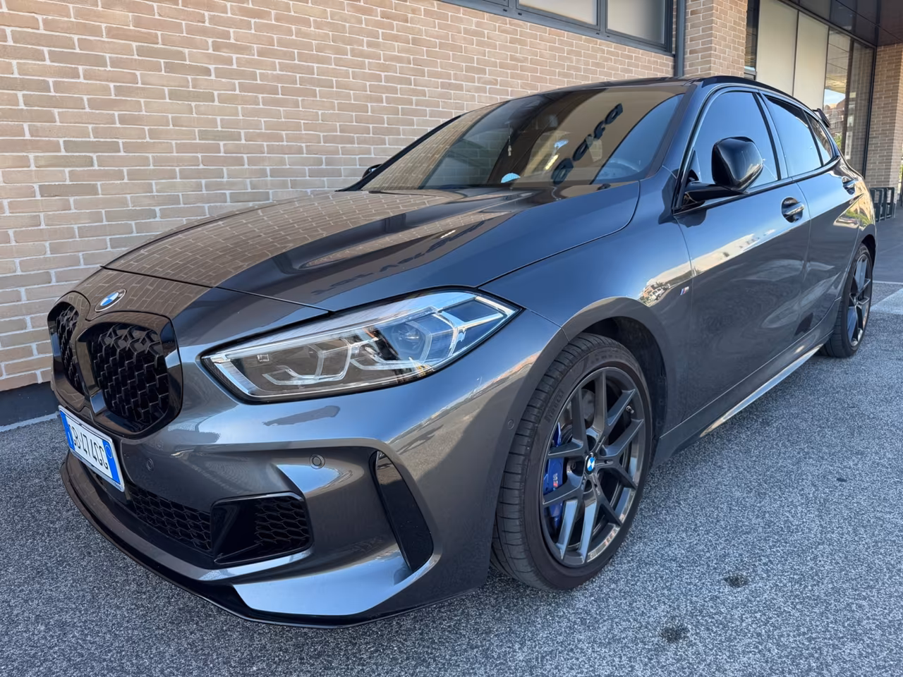 2028 BMW, Taliansko — foto 3 z 11