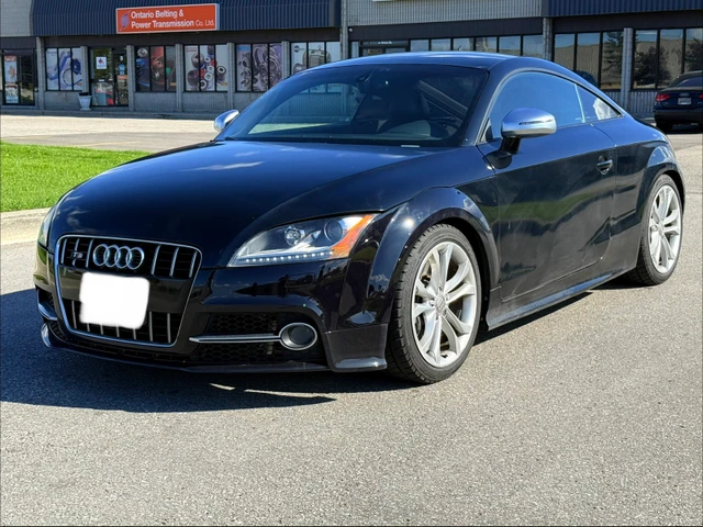 2011 Audi Tts, čierna, 160 000 km, dovoz Kanada — foto 1