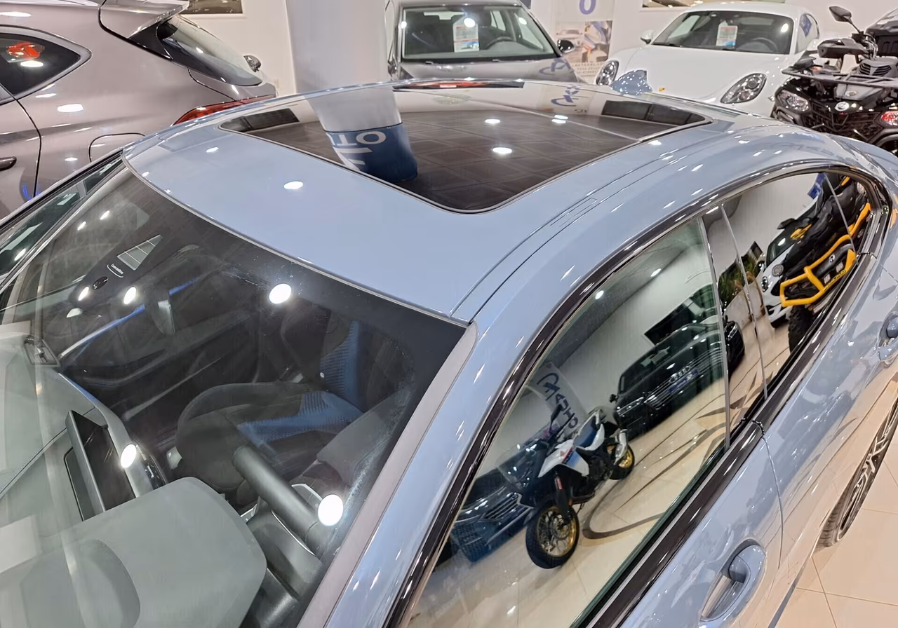 2029 BMW, Taliansko — foto 8 z 27