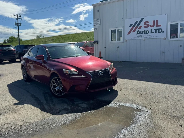 2014 Lexus Is 250, červená, 210 898 km, dovoz Kanada — foto 1