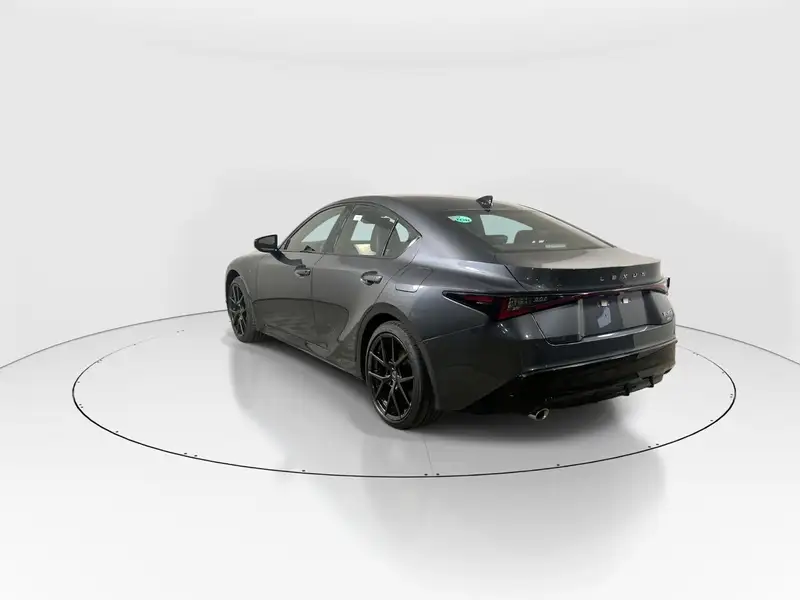 2026 Lexus IS 350, modrá, 15 km, dovoz Kanada — foto 5 z 12