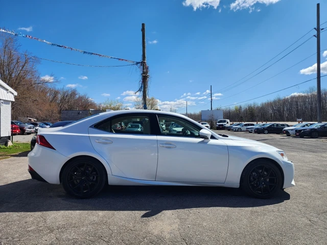 2015 Lexus Is 250, biela, 167 789 km, dovoz Kanada — foto 9 z 20