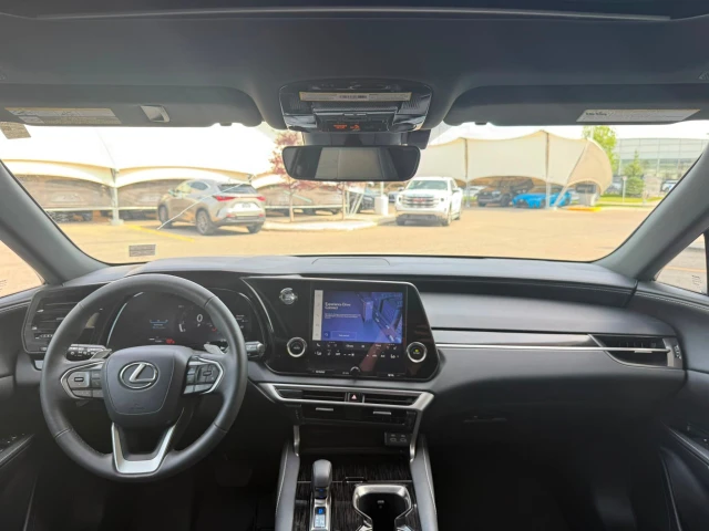 2026 Lexus Rx, 1 km, dovoz Kanada — foto 13 z 20