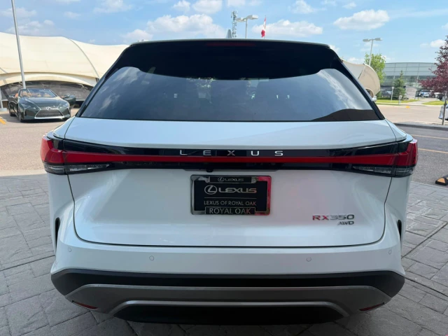 2026 Lexus Rx, 1 km, dovoz Kanada — foto 3 z 20