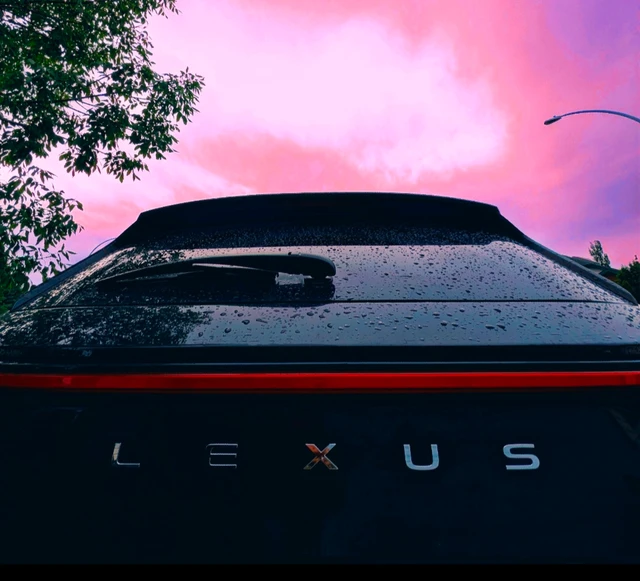 2024 Lexus Nx 350, 55 000 km, dovoz Kanada — foto 1