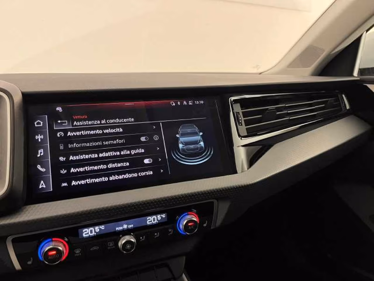 2028 Audi, Taliansko — foto 1