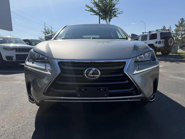 2016 Lexus Nx 200T, sivá, 66 347 km, dovoz Kanada — foto 2 z 5