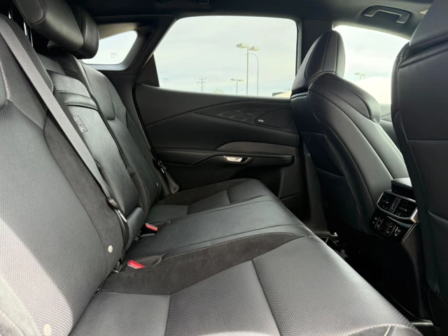 2026 Lexus Rx, sivá, 1 km, dovoz Kanada — foto 10 z 20