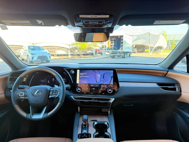 2026 Lexus RX 350, biela, 15 km, dovoz Kanada — foto 13 z 20