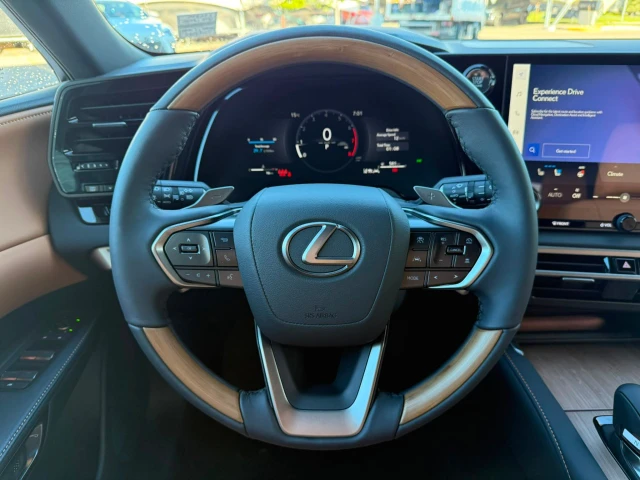 2026 Lexus RX 350, biela, 15 km, dovoz Kanada — foto 14 z 20